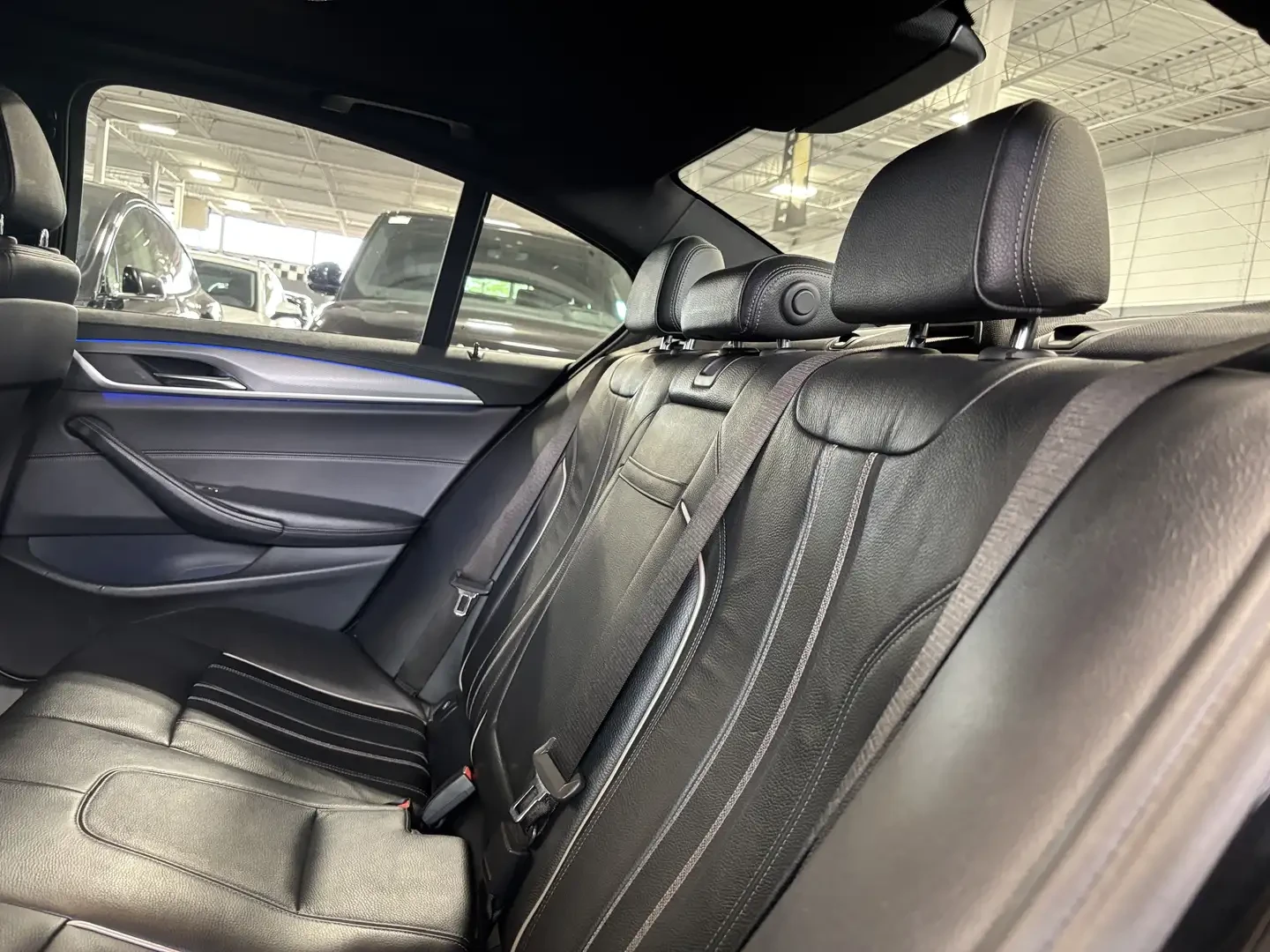 BMW 540 XDRIVE M SPORT PLUS/PANORAMA/360CAM/FULL, снимка 9 - Автомобили и джипове - 55151232