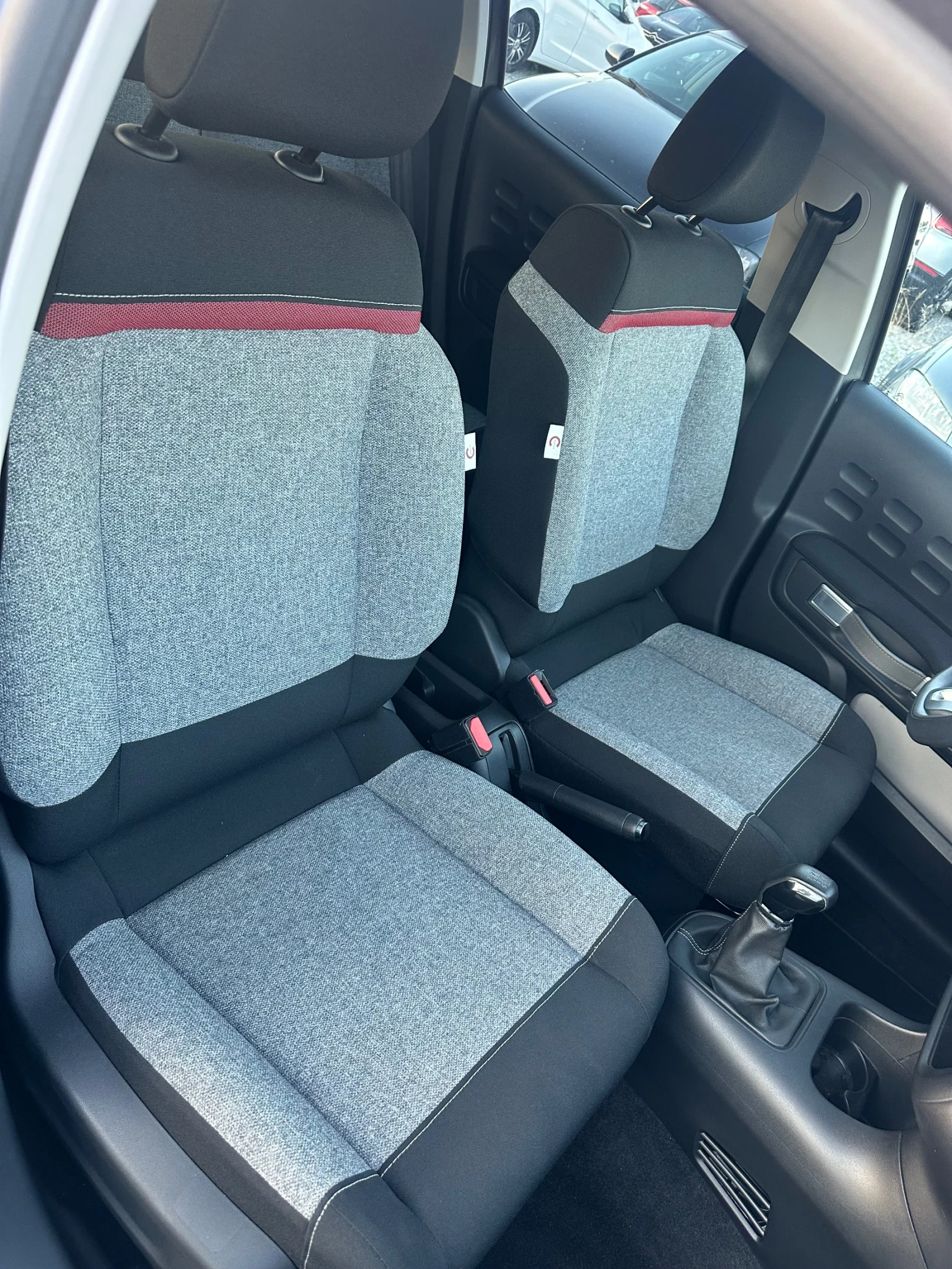 Citroen C3 1.2i 82HP* Limited* seriesC* new model 53000km EVR, снимка 11 - Автомобили и джипове - 55619066