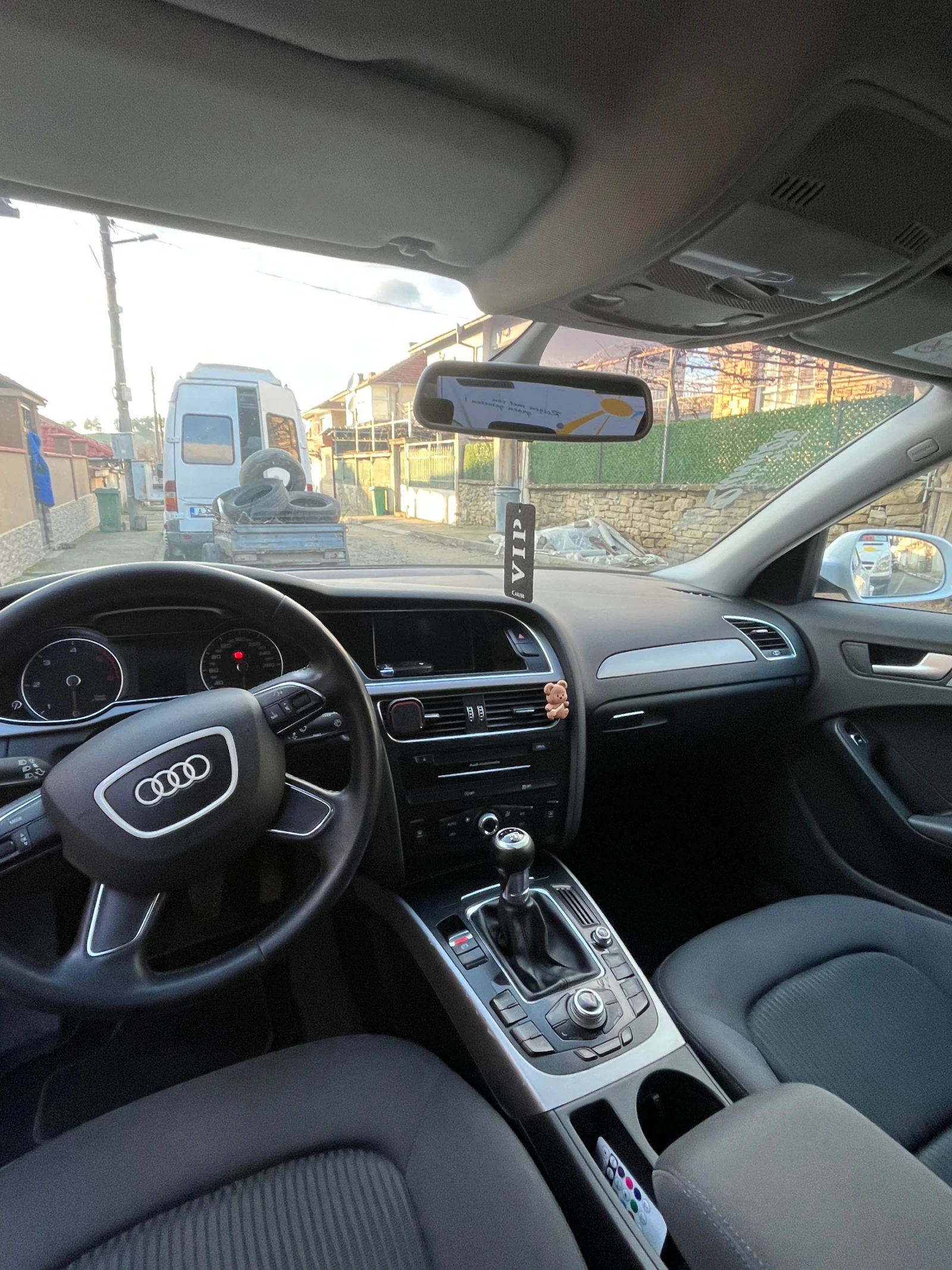 Audi A4 S line ръчка 2.0, снимка 9 - Автомобили и джипове - 55650513