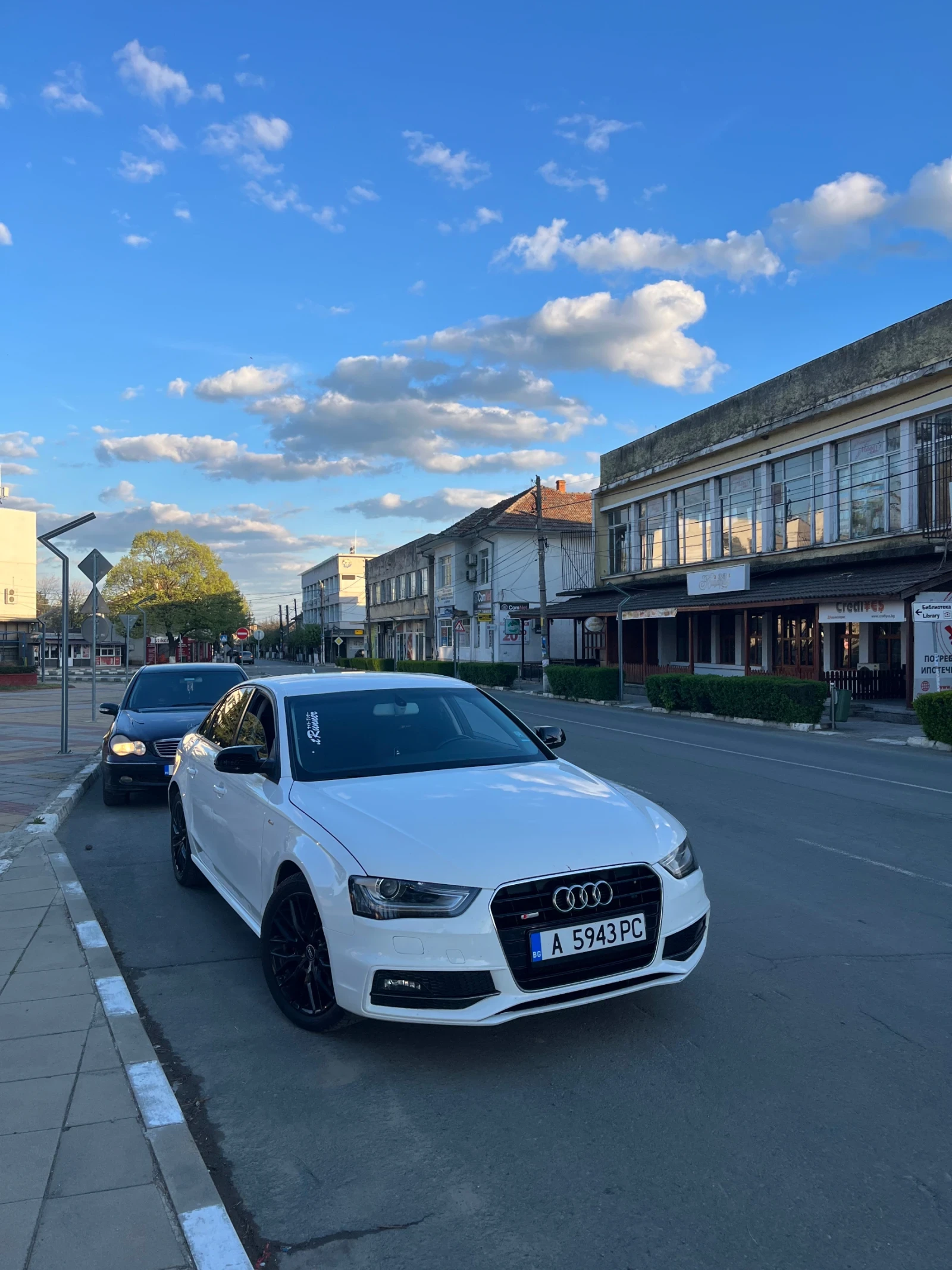 Audi A4 S line ръчка 2.0, снимка 4 - Автомобили и джипове - 55650513