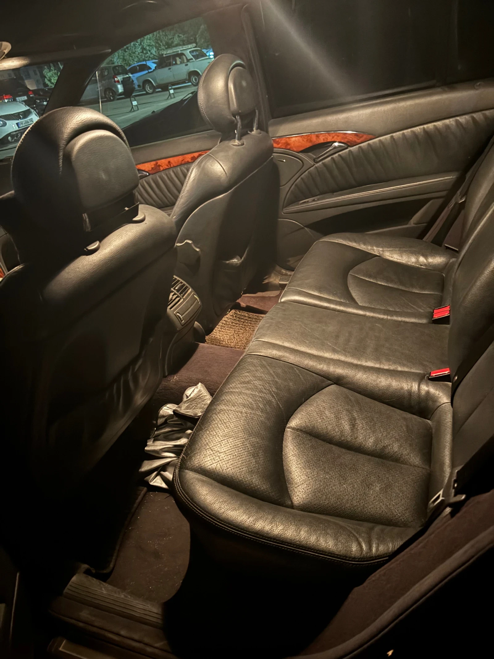 Mercedes-Benz E 320, снимка 11 - Автомобили и джипове - 55994381