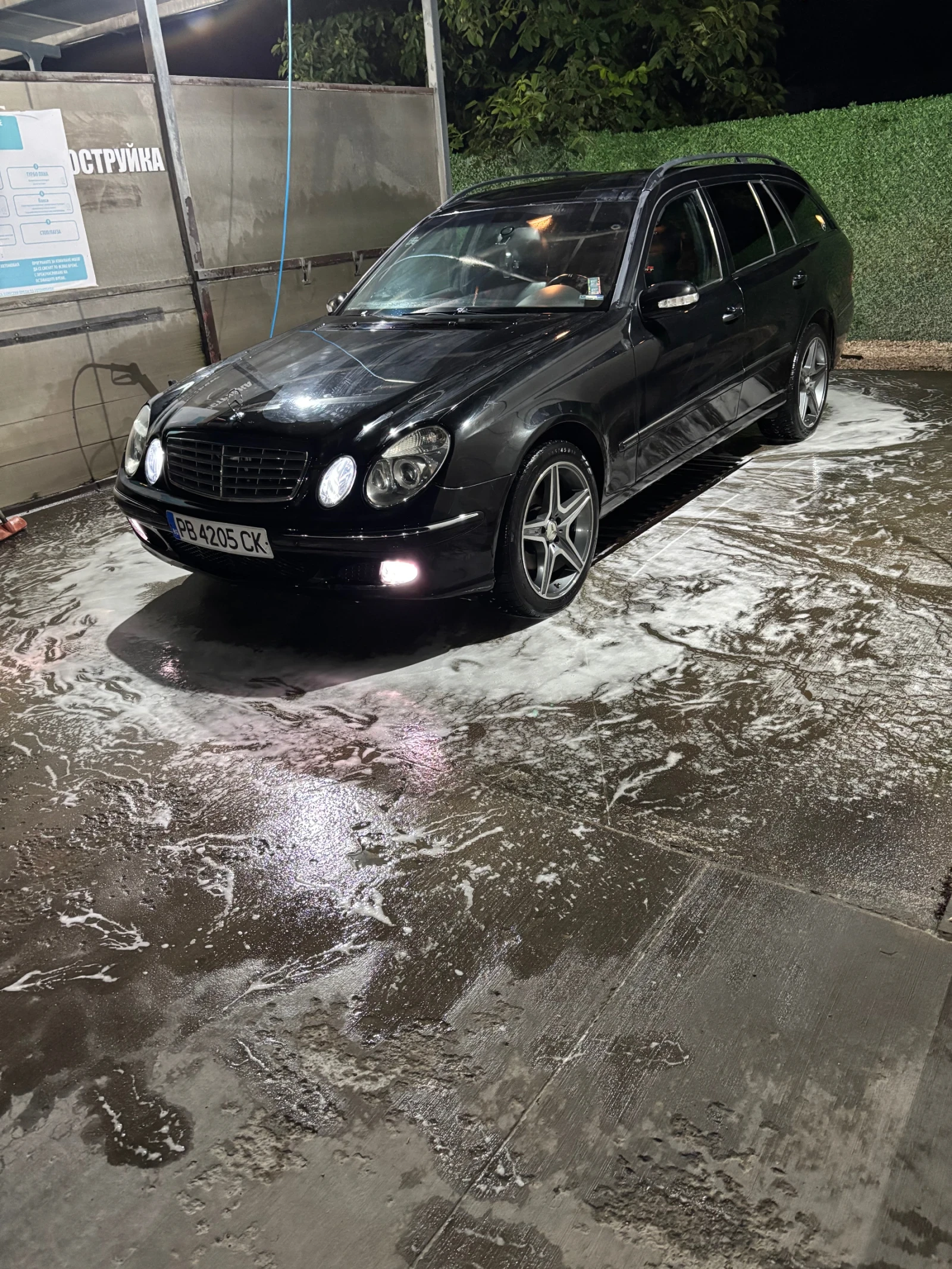 Mercedes-Benz E 320, снимка 2 - Автомобили и джипове - 55994381
