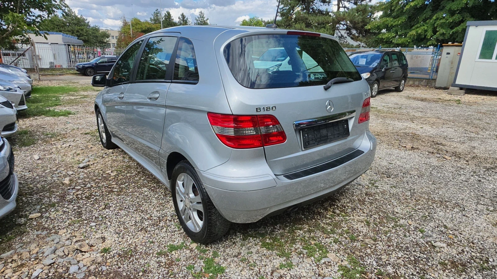 Mercedes-Benz B 180 CDI 109k.c., снимка 6 - Автомобили и джипове - 56071353
