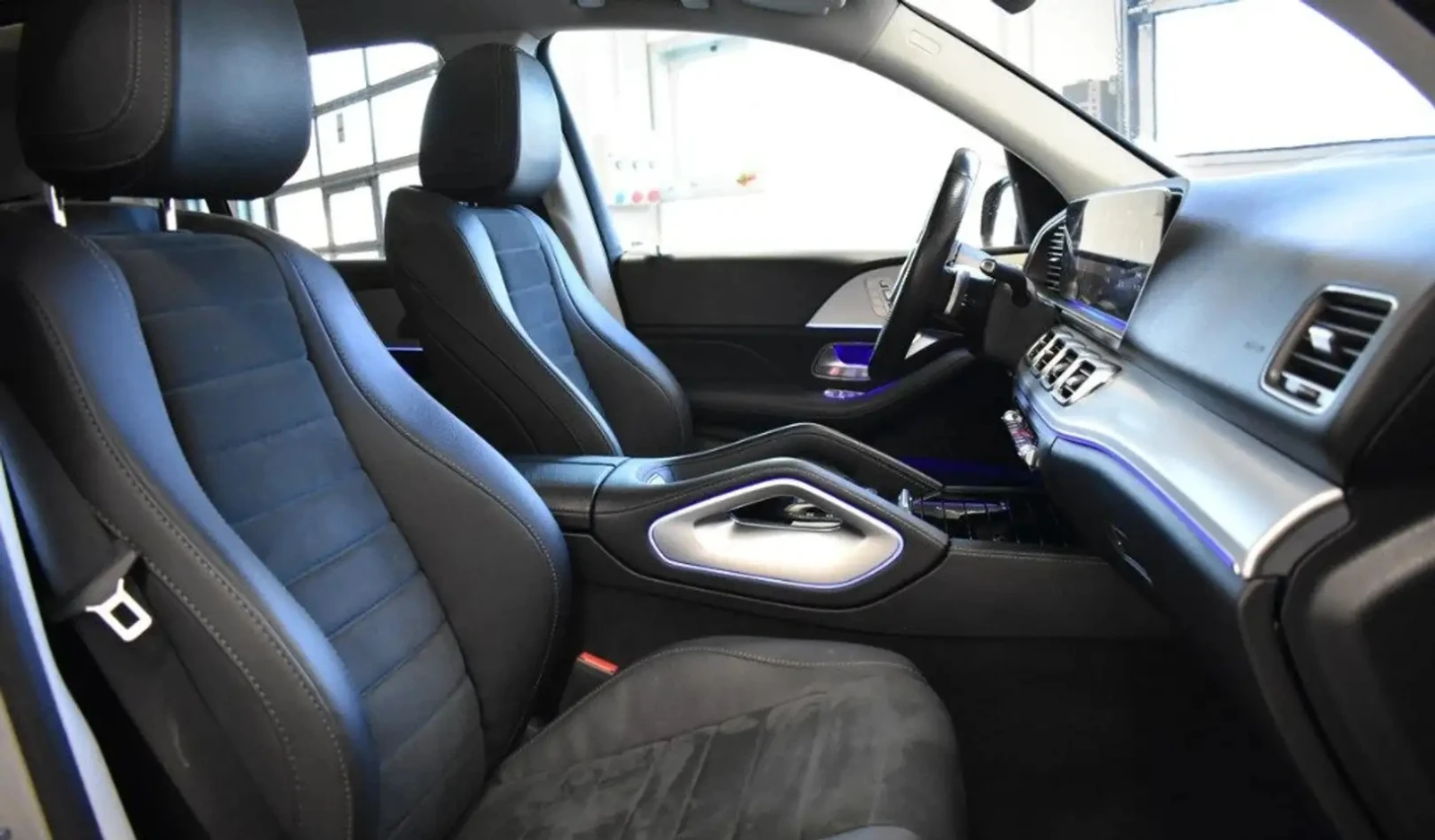 Mercedes-Benz GLE 450 d 4MATIC AMG-LINE, снимка 8 - Автомобили и джипове - 56105557