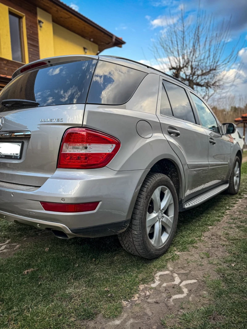 Mercedes-Benz ML 320 4MATIC* FACELIFT * ПЕРФЕКТЕН, снимка 3 - Автомобили и джипове - 49075838