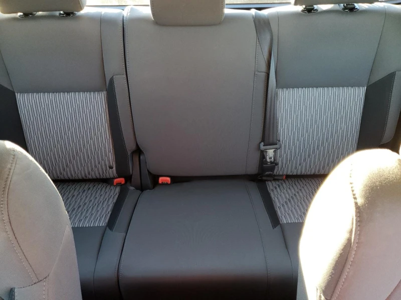 Toyota Tundra  DOUBLE CAB SR 4x4, снимка 10 - Автомобили и джипове - 52416224