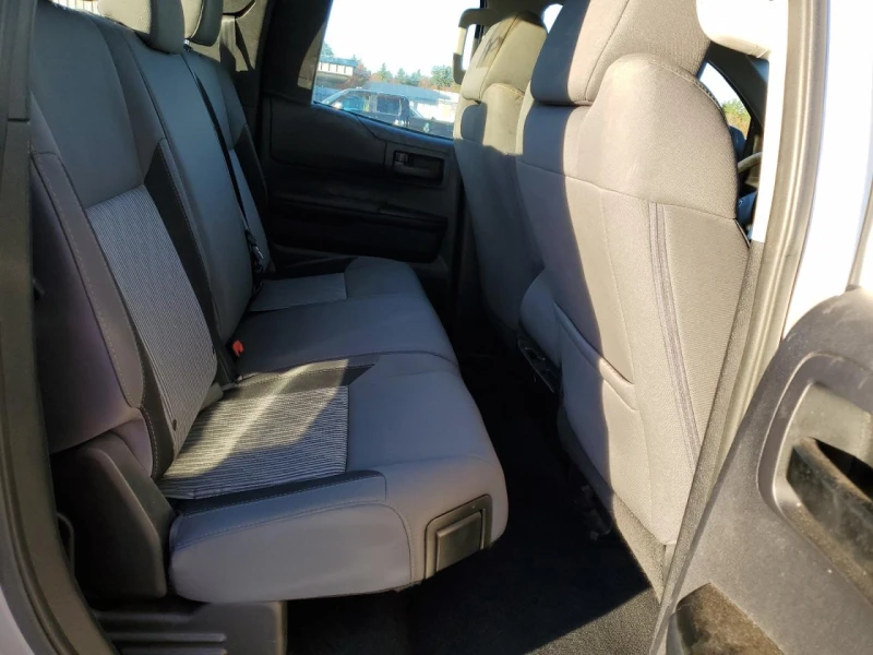 Toyota Tundra  DOUBLE CAB SR 4x4, снимка 11 - Автомобили и джипове - 52416224