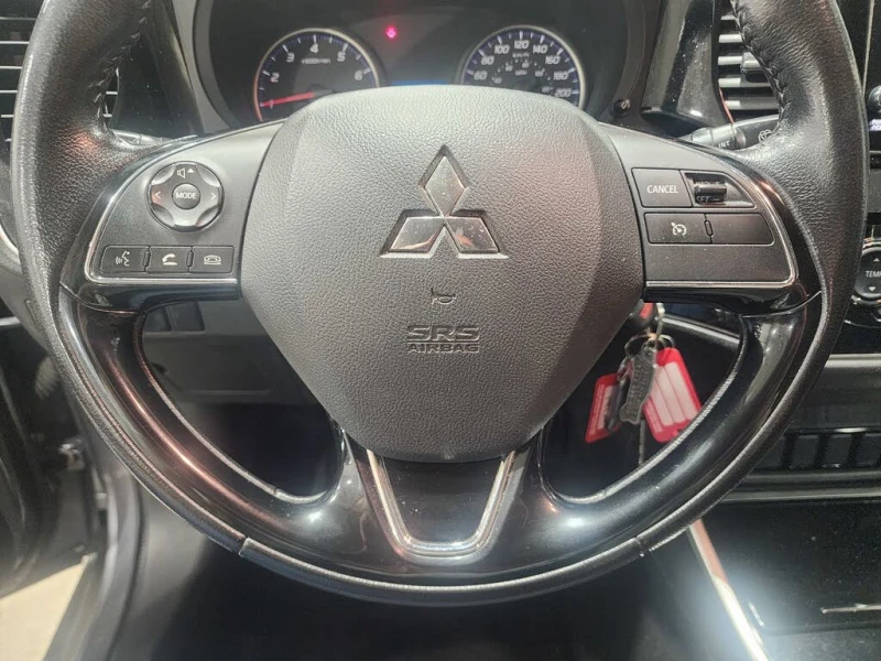 Mitsubishi Outlander ES S-AWC* ПОДГРЕВ* КАМЕРА* МЪРТВА ТОЧКА, снимка 10 - Автомобили и джипове - 52645152