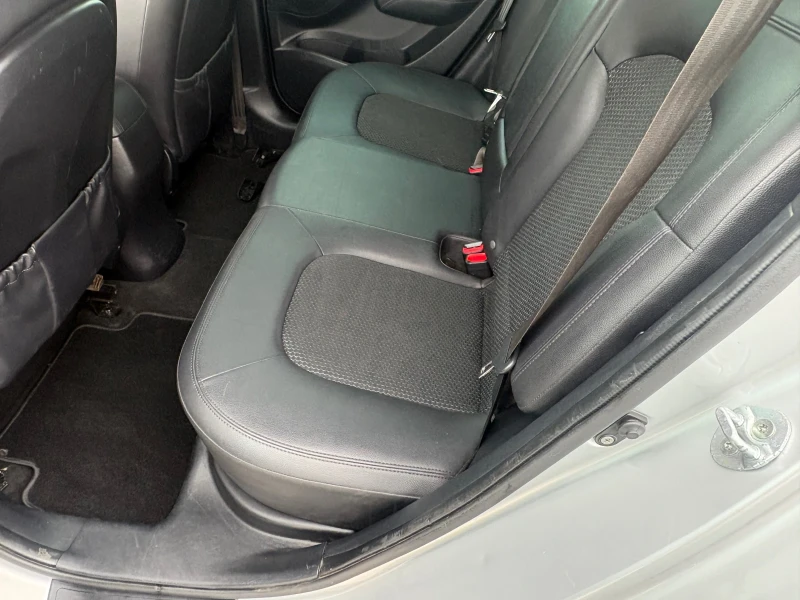 Hyundai IX35, снимка 13 - Автомобили и джипове - 52874935