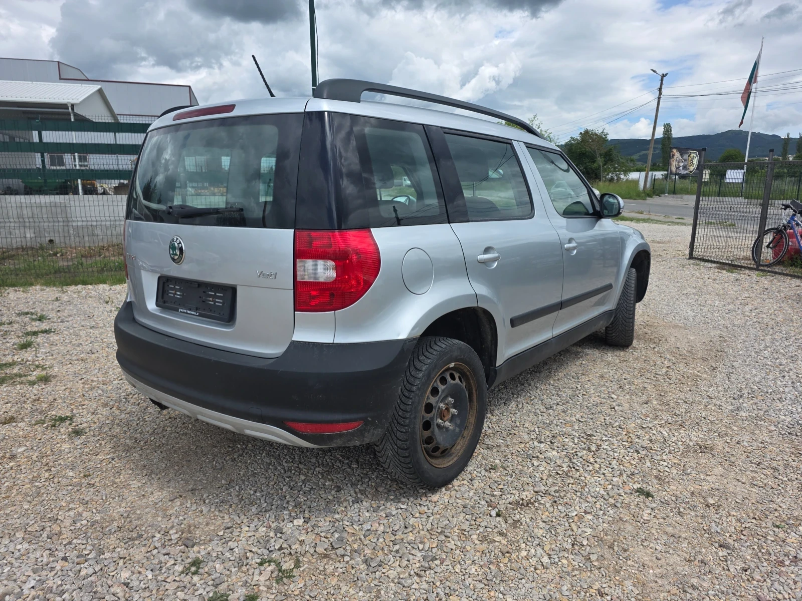 Skoda Yeti 1.8 - изображение 3