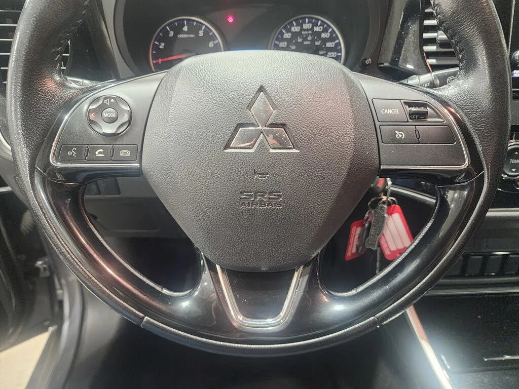 Mitsubishi Outlander ES S-AWC* ПОДГРЕВ* КАМЕРА* МЪРТВА ТОЧКА - изображение 10