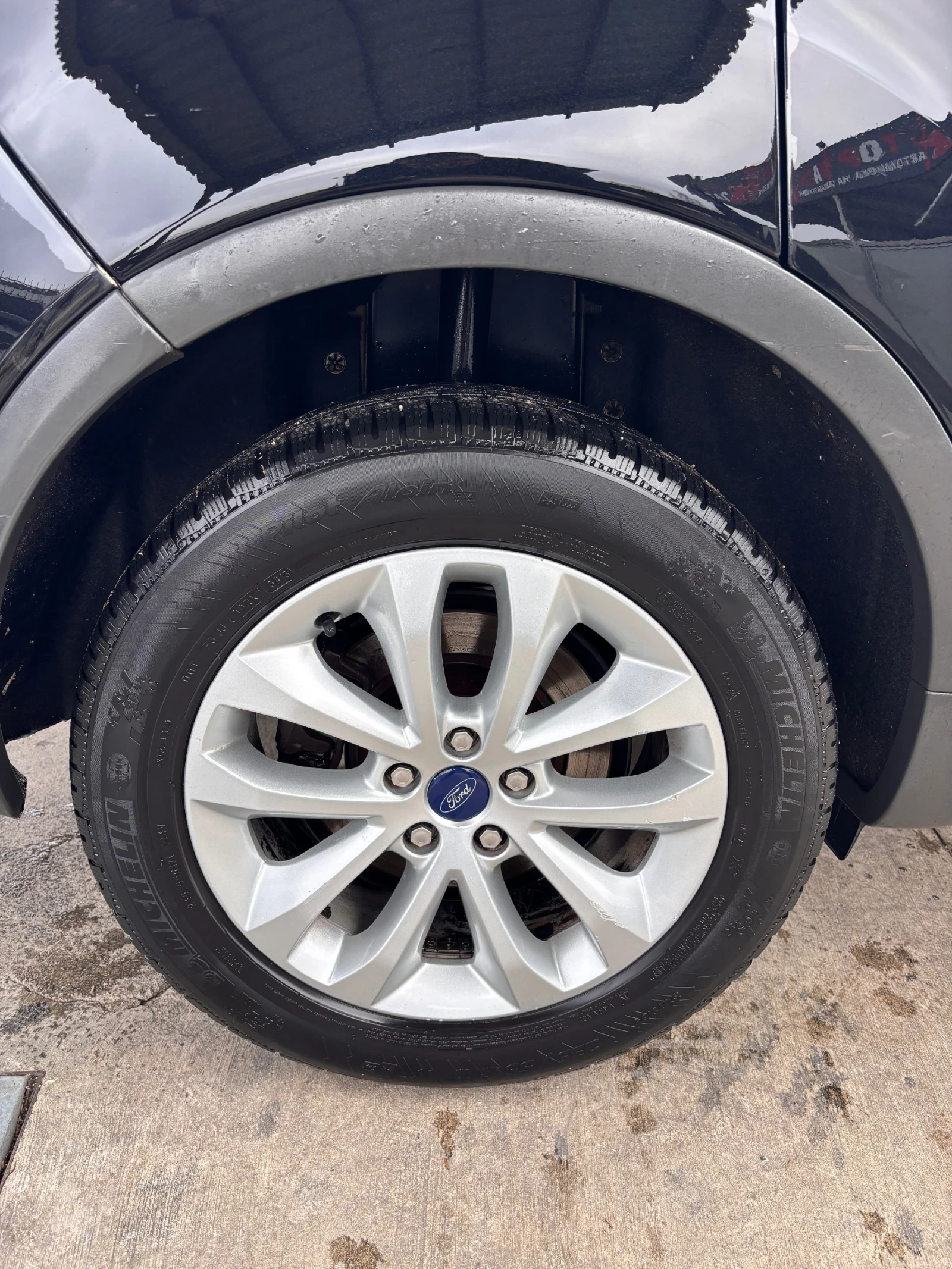 Ford Kuga 2.0 TDCi 4x4 TiTANiUM KEYLESS - изображение 5