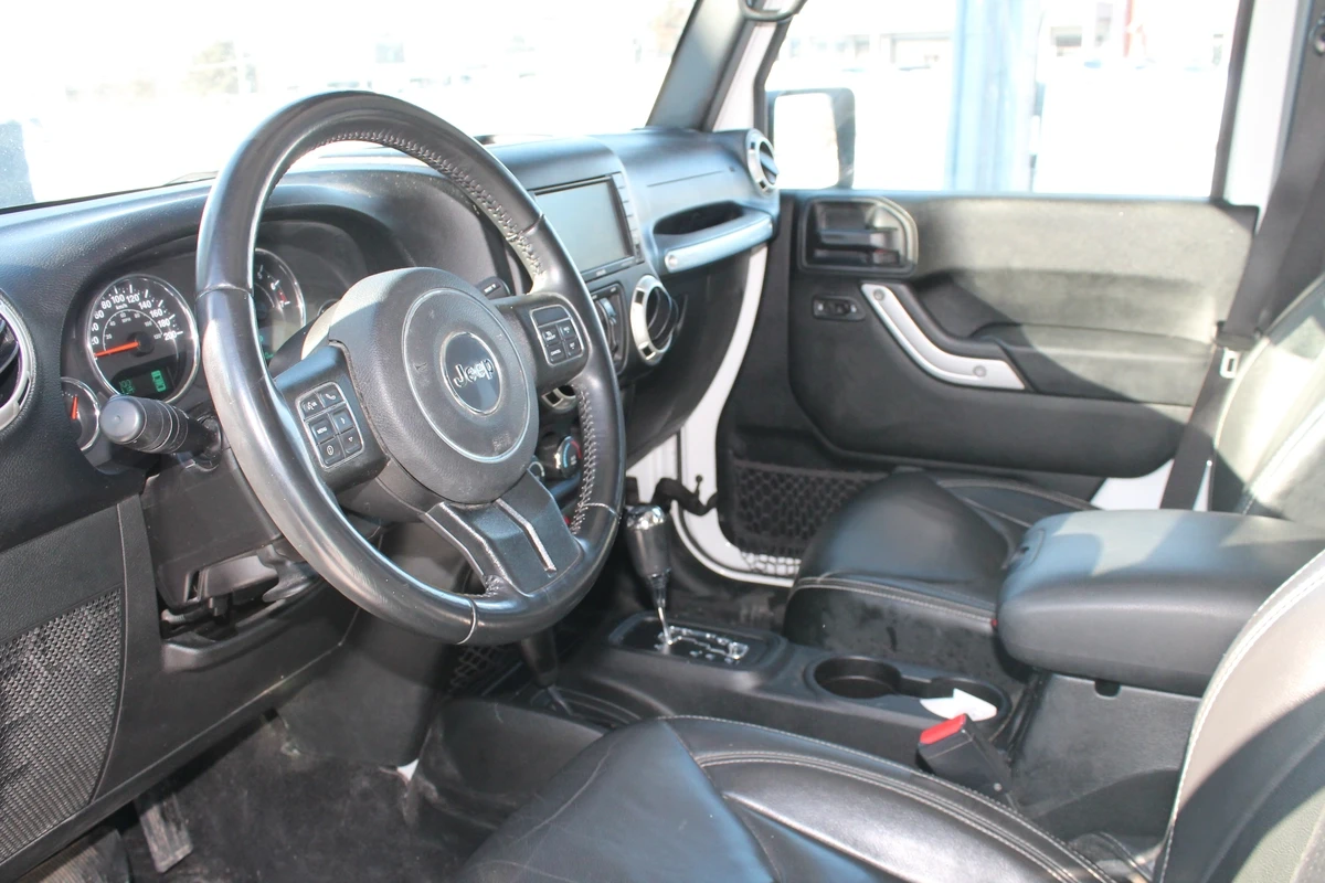 Jeep Wrangler Sahara* Bluetooth* НАВИГАЦИЯ* Hard/Soft Top* Подгр - изображение 9