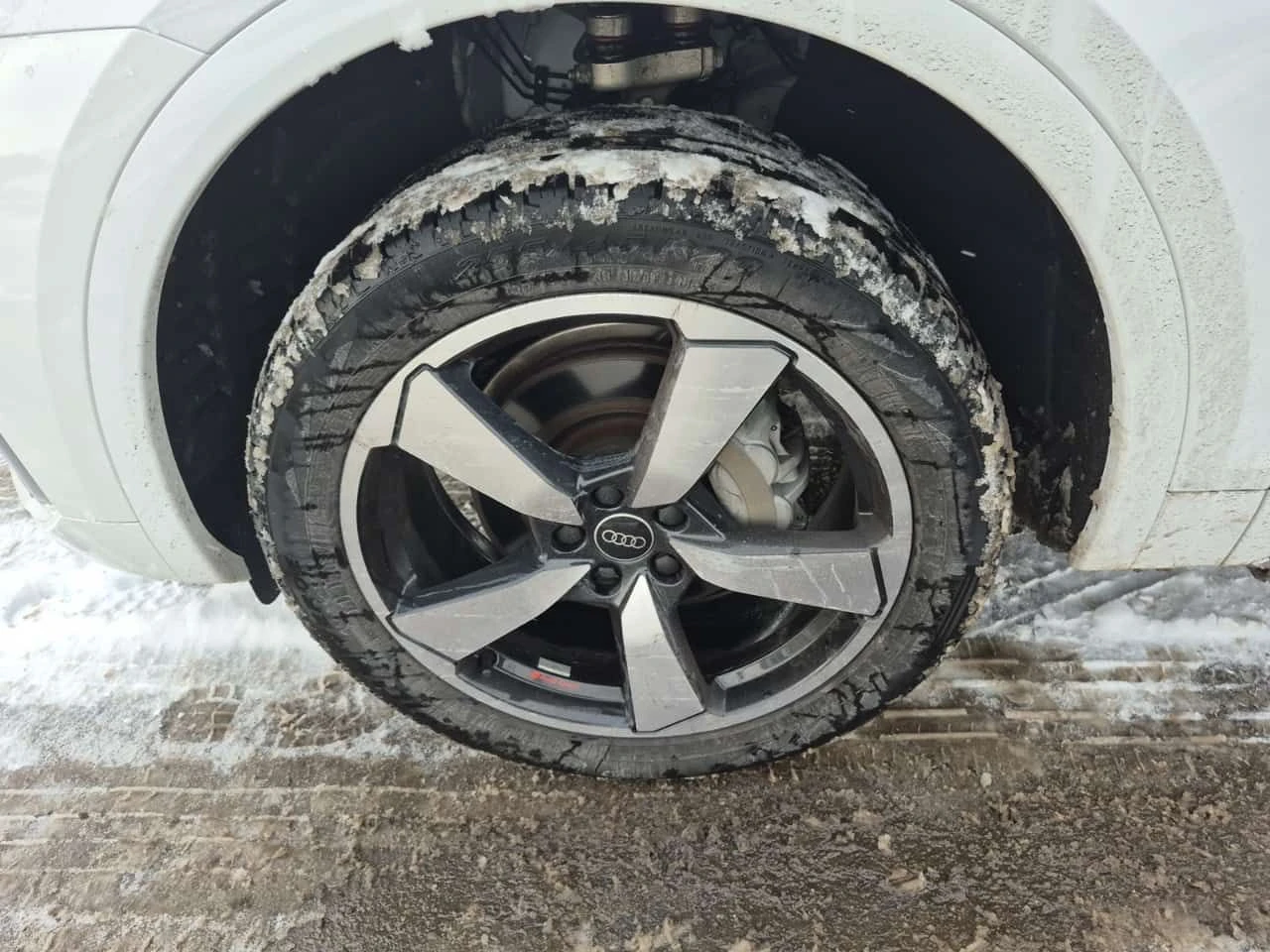 Audi Q5 PROGRESSIV* ПАМЕТ* ПАНОРАМА* ПОДГРЕВИ * CARFAX *  - изображение 5