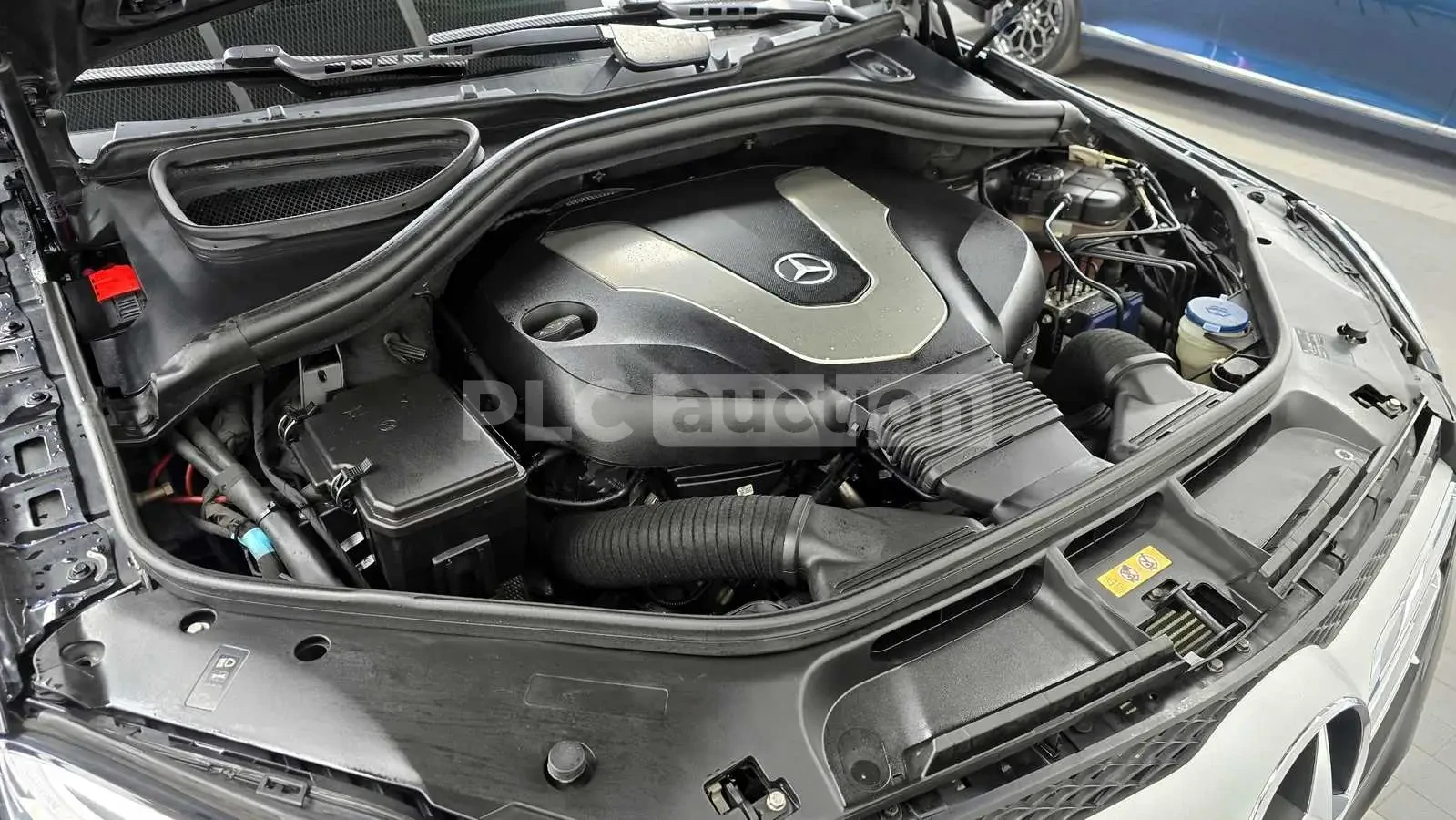 Mercedes-Benz GLE 350 AMG-PACK / 4MATIC / ОБДУХ / ПОДГРЕВИ / ПАНОРАМА , снимка 6 - Автомобили и джипове - 54060345