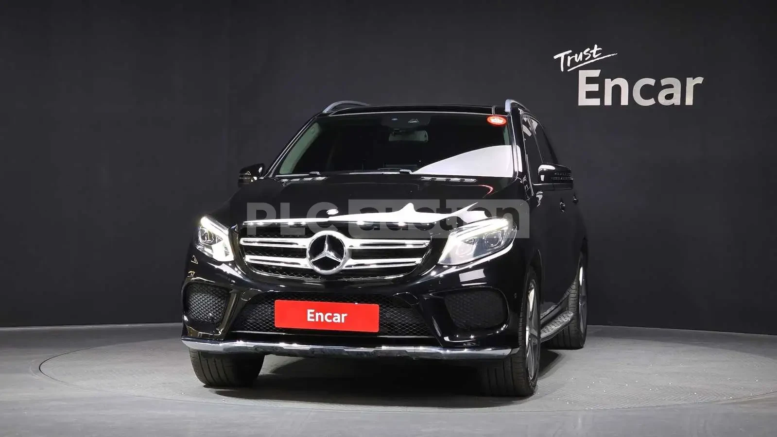 Mercedes-Benz GLE 350 AMG-PACK / 4MATIC / ОБДУХ / ПОДГРЕВИ / ПАНОРАМА , снимка 3 - Автомобили и джипове - 54060345