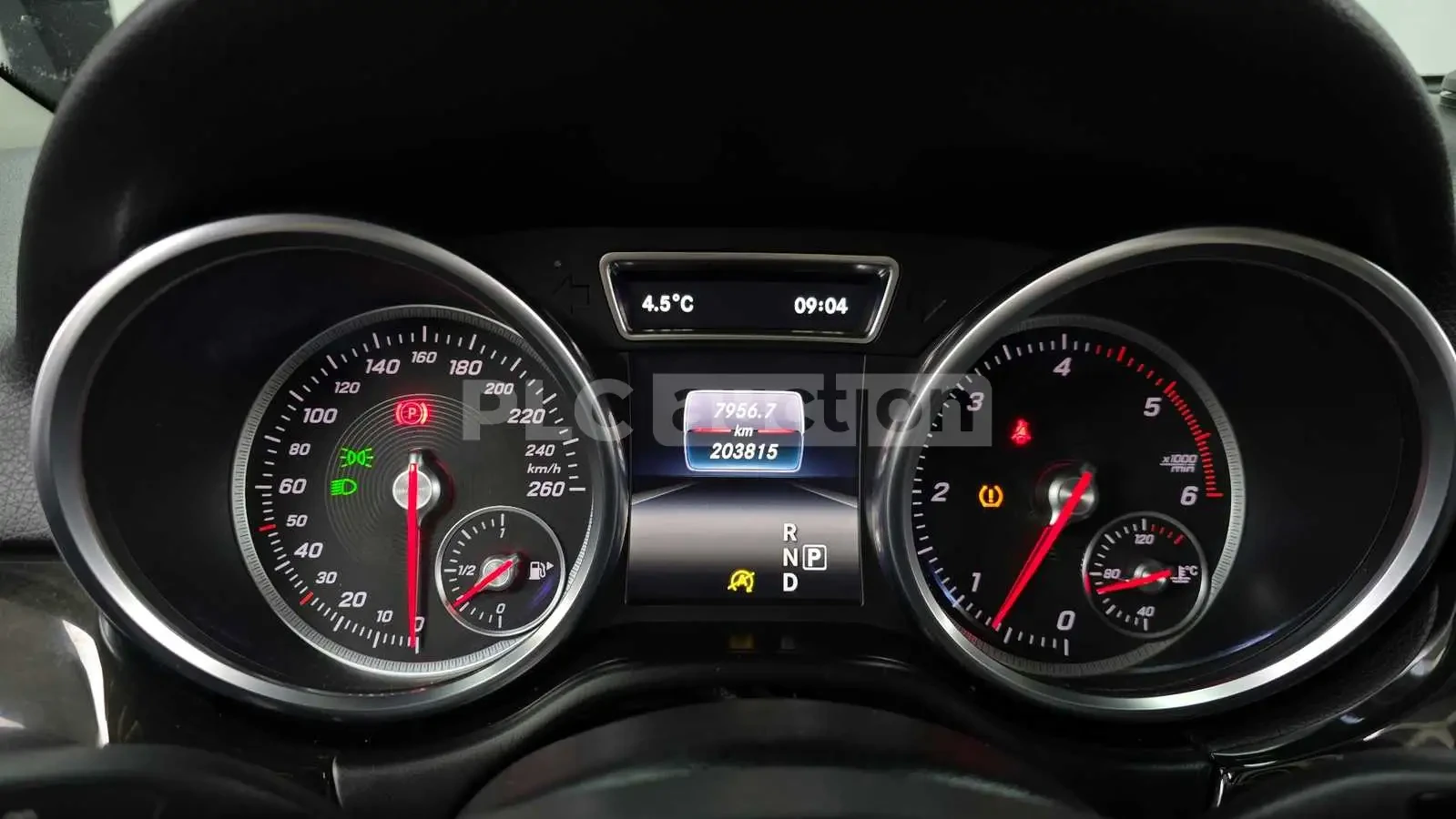 Mercedes-Benz GLE 350 AMG-PACK / 4MATIC / ОБДУХ / ПОДГРЕВИ / ПАНОРАМА , снимка 10 - Автомобили и джипове - 54060345