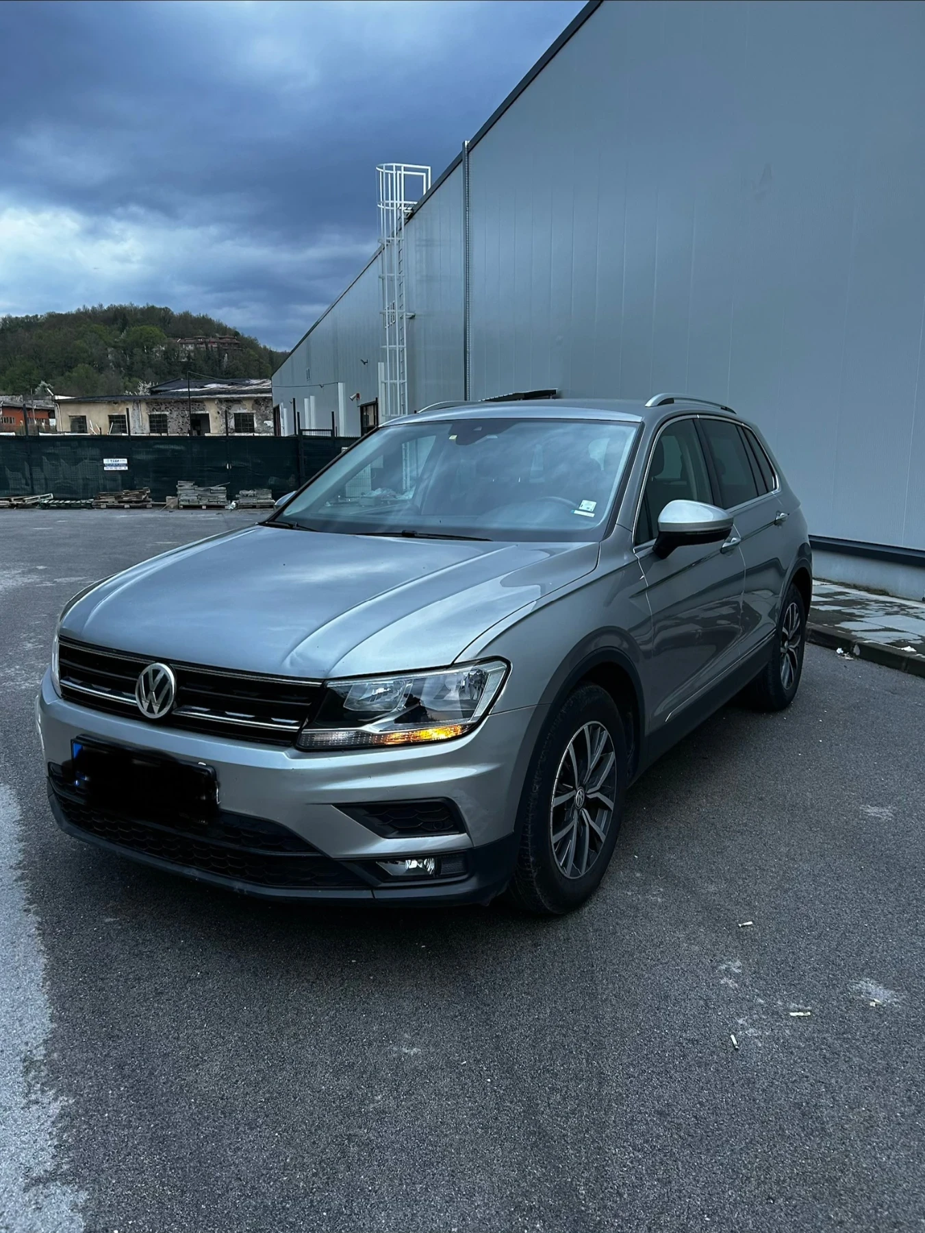 VW Tiguan, снимка 8 - Автомобили и джипове - 54262656