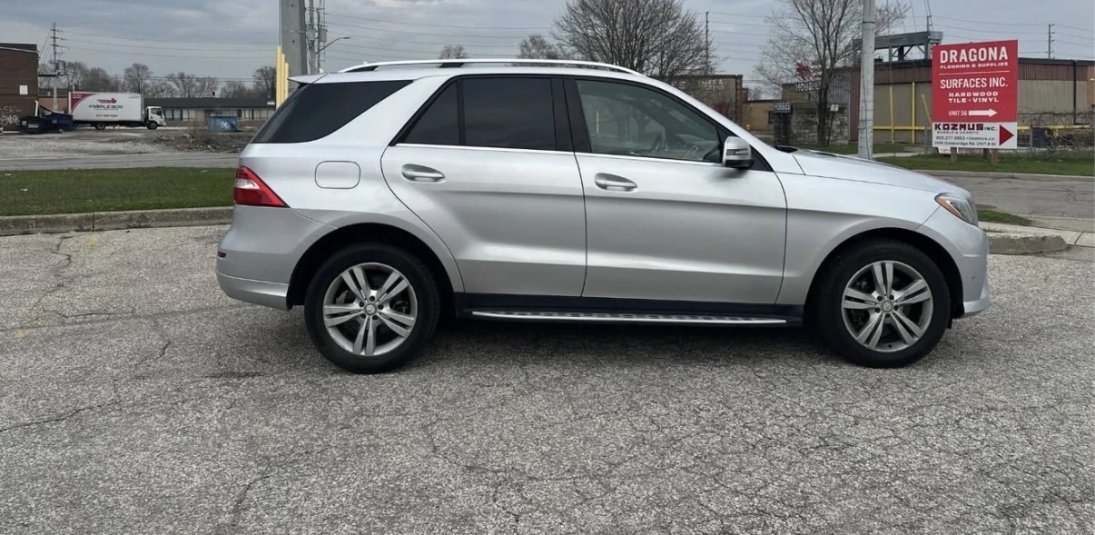 Mercedes-Benz ML 350 D * НА ПРУЖИНИ * ПОДРЕВИ * ЦЕНА ДО БГ * CARFAX * , снимка 3 - Автомобили и джипове - 54433377