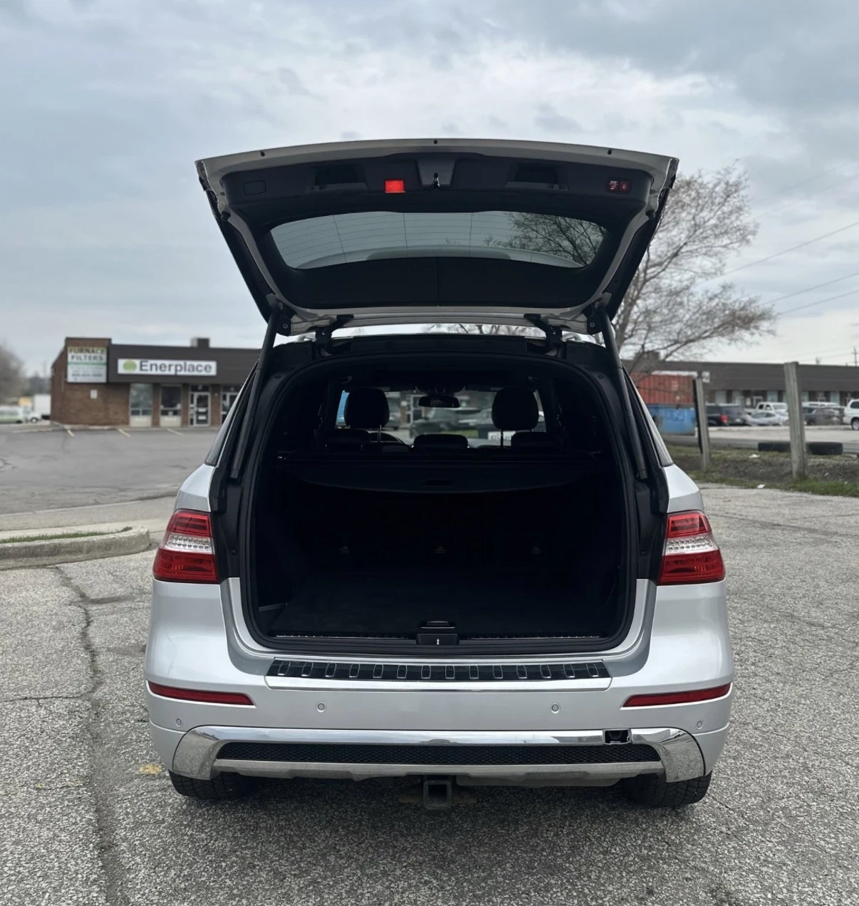 Mercedes-Benz ML 350 D * НА ПРУЖИНИ * ПОДРЕВИ * ЦЕНА ДО БГ * CARFAX * , снимка 5 - Автомобили и джипове - 54433377