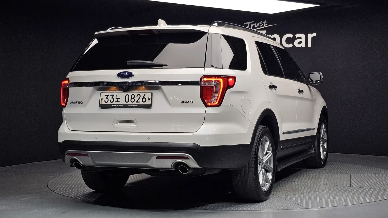 Ford Explorer Limited 4X4, снимка 9 - Автомобили и джипове - 54502845