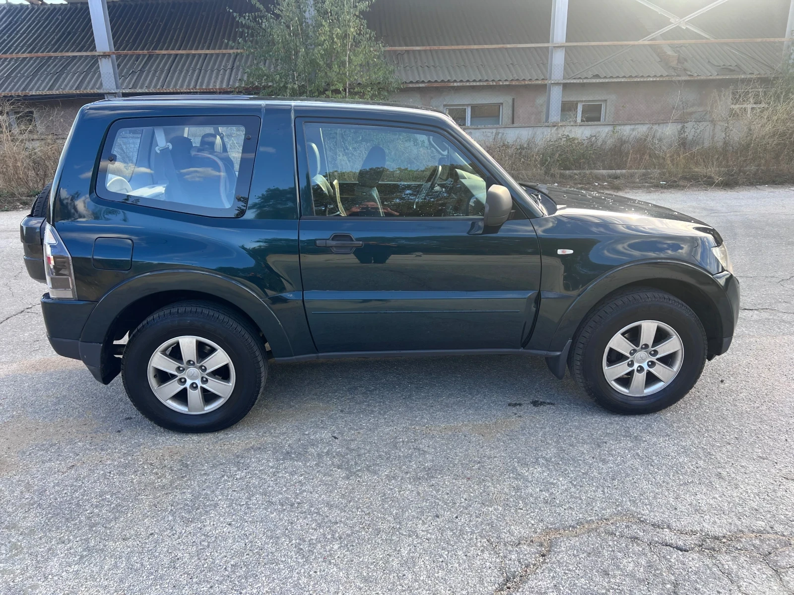 Mitsubishi Pajero 3.2 DID, снимка 3 - Автомобили и джипове - 56321067