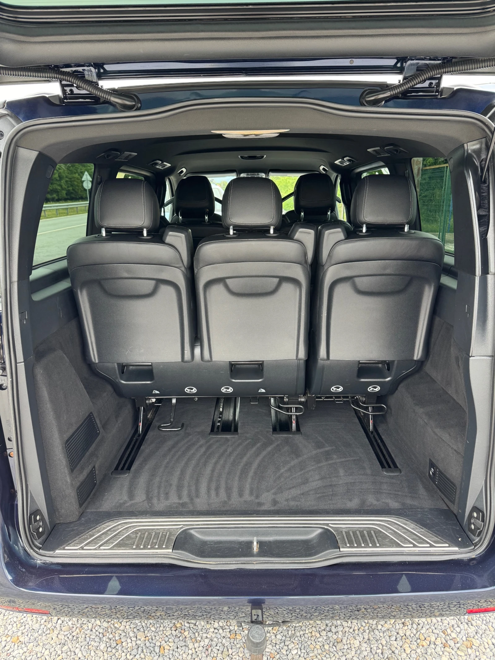 Mercedes-Benz V 250 CDI* Premium* AVANGARDE* 4MATIC* LUX* ТОП* Германи, снимка 11 - Бусове и автобуси - 54609110