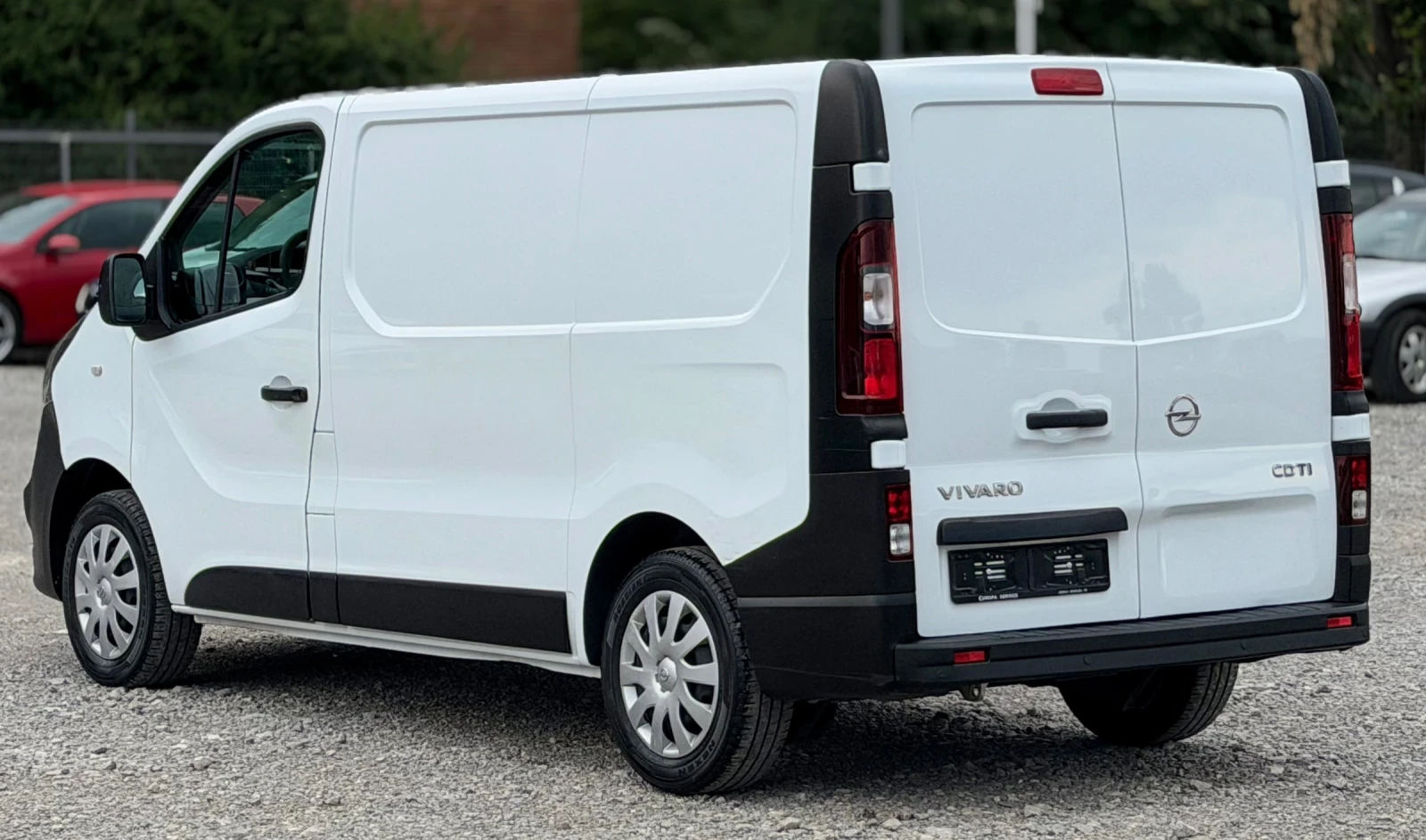 Opel Vivaro 1.6CDTi 116к.с * Климатик* * Евро-6* * Италия* , снимка 4 - Бусове и автобуси - 55011915
