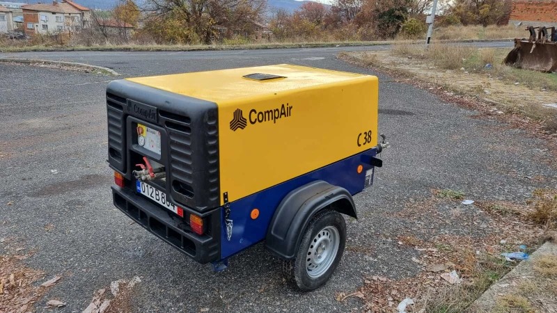 Компресори Друга COMPAIR DLT 0407, снимка 5 - Индустриална техника - 50805413