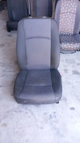 ЕДИНИЧНА СЕДАЛКА VITO W639 , снимка 1