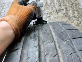 Гуми Летни 225/40R19, снимка 4