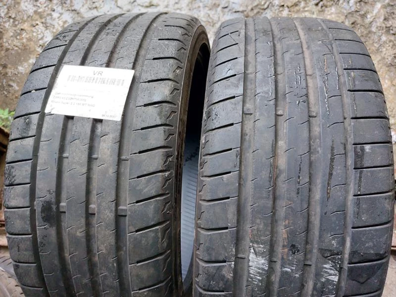 Гуми Летни 225/40R19, снимка 1 - Гуми и джанти - 37110844