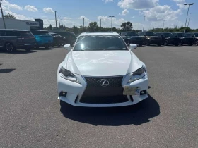 Lexus IS 300 * 4dr Sdn AWD * CARFAX * ОПЦИЯ ЗА ФИНАНСИРАНЕ, снимка 6