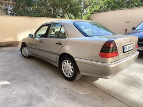 Mercedes-Benz C 220, снимка 4