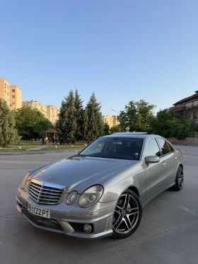 ������ Mercedes-Benz E 500