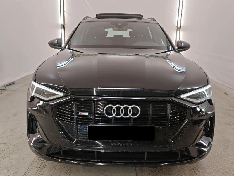 Audi E-Tron 55 S-Line* Quattro, снимка 2 - Автомобили и джипове - 46748088