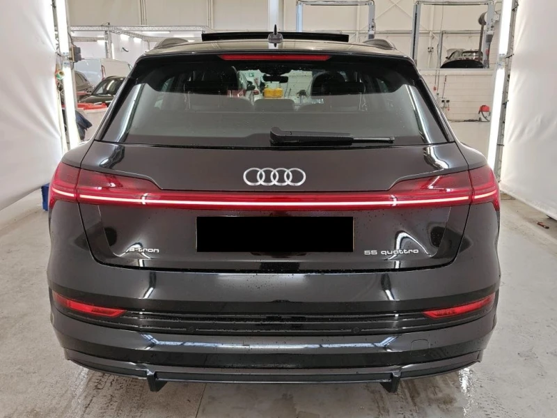 Audi E-Tron 55 S-Line* Quattro, снимка 4 - Автомобили и джипове - 46748088