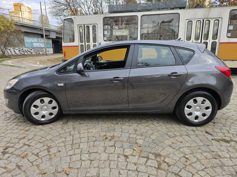 Opel Astra 1.4 i, снимка 5 - Автомобили и джипове - 47794403