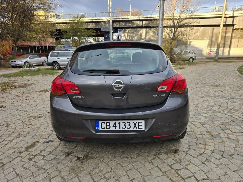 Opel Astra 1.4 i, снимка 7 - Автомобили и джипове - 47794403