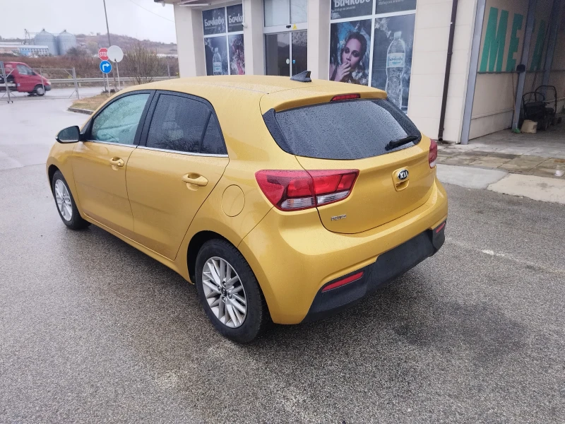 Kia Rio 1.25, снимка 3 - Автомобили и джипове - 47925988