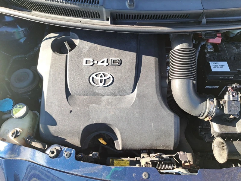 Toyota Yaris 1.4D4D, снимка 12 - Автомобили и джипове - 48526876