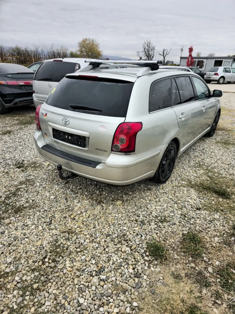 Toyota Avensis 2.0, снимка 5 - Автомобили и джипове - 49482211