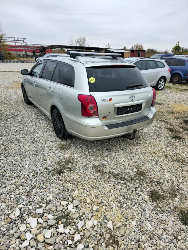 Toyota Avensis 2.0, снимка 6 - Автомобили и джипове - 49482211