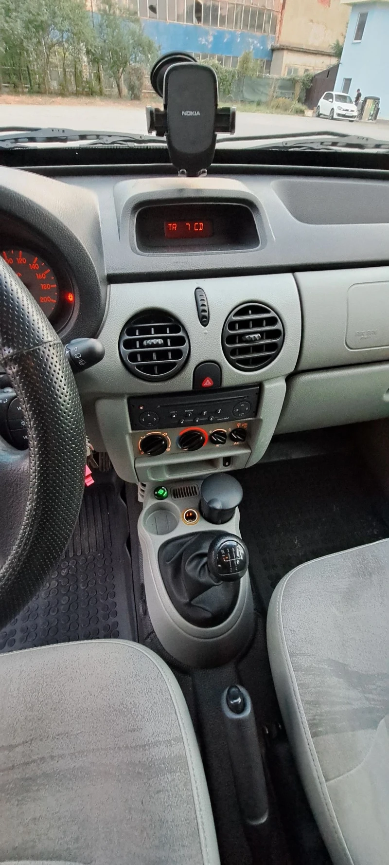 Renault Kangoo PRIVILEGE , снимка 12 - Автомобили и джипове - 52229103