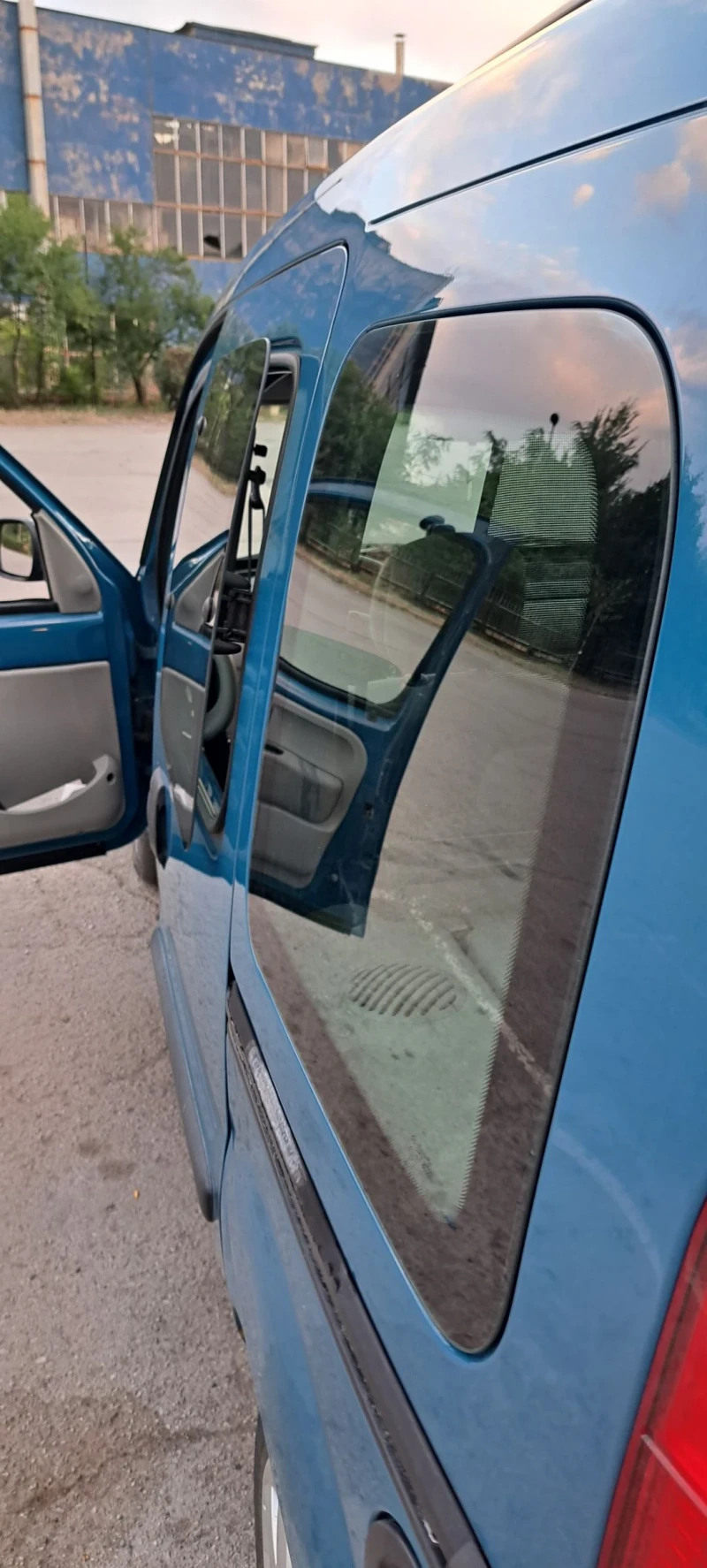 Renault Kangoo PRIVILEGE , снимка 17 - Автомобили и джипове - 52229103