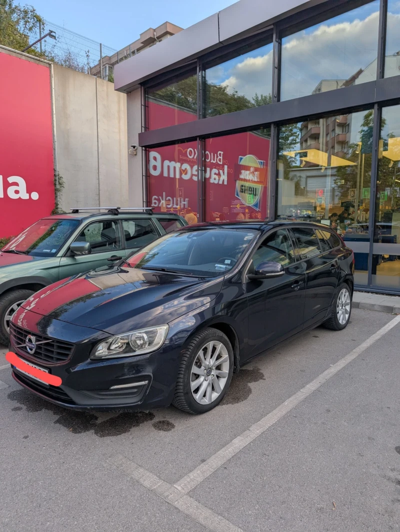 Volvo V60, снимка 4 - Автомобили и джипове - 52104838