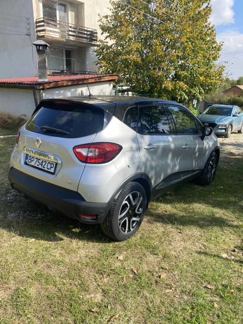 Renault Captur 1.5dci, снимка 4 - Автомобили и джипове - 52124823