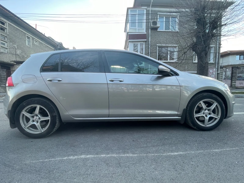 VW Golf, снимка 4 - Автомобили и джипове - 52337507