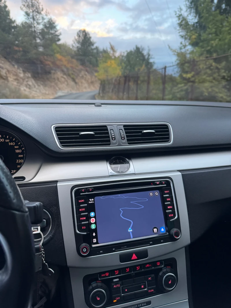 VW CC 2.0TDI, снимка 15 - Автомобили и джипове - 52575096