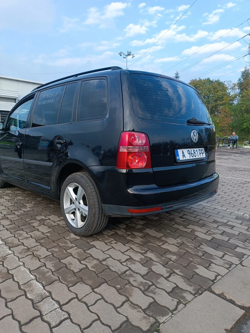 VW Touran 1.9 TDI , снимка 5 - Автомобили и джипове - 53092903